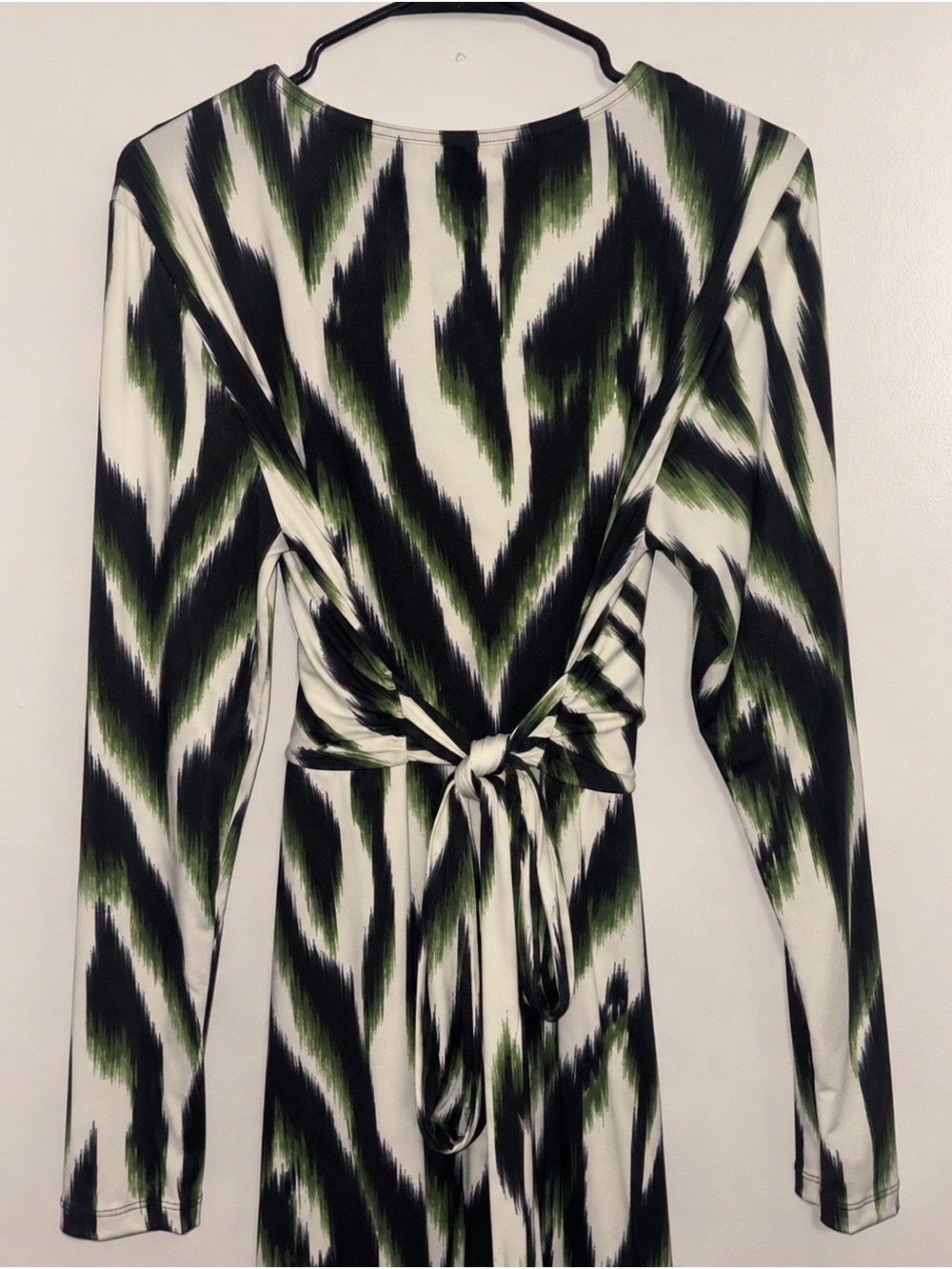 ECI New York Size 12 Green Black Ikat Faux Wrap Tie Back Dress